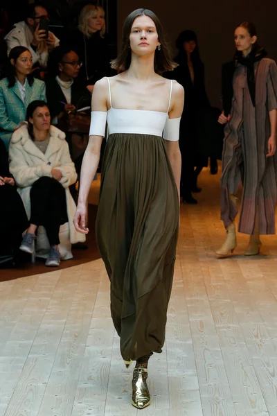 Look 36